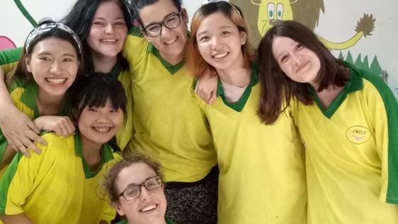 Freshwater Pearl Farm & Community helper