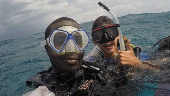 Our volunteers in action on our marine program