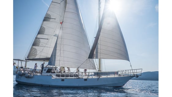 Volunteer Crew aboard