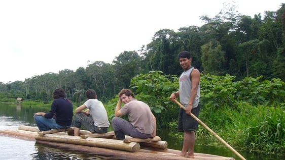 Volunteer in the Amazon Peru